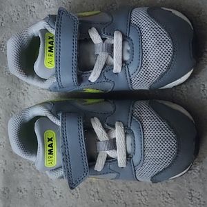 Nike AirMax shoes/sneakers